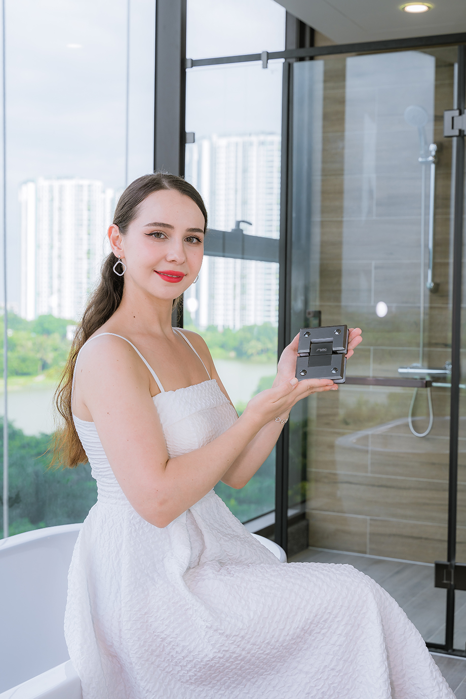 báo giá phụ kiện vách tắm kính