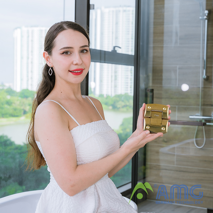 chi tiết vách kính phòng tắm 2
