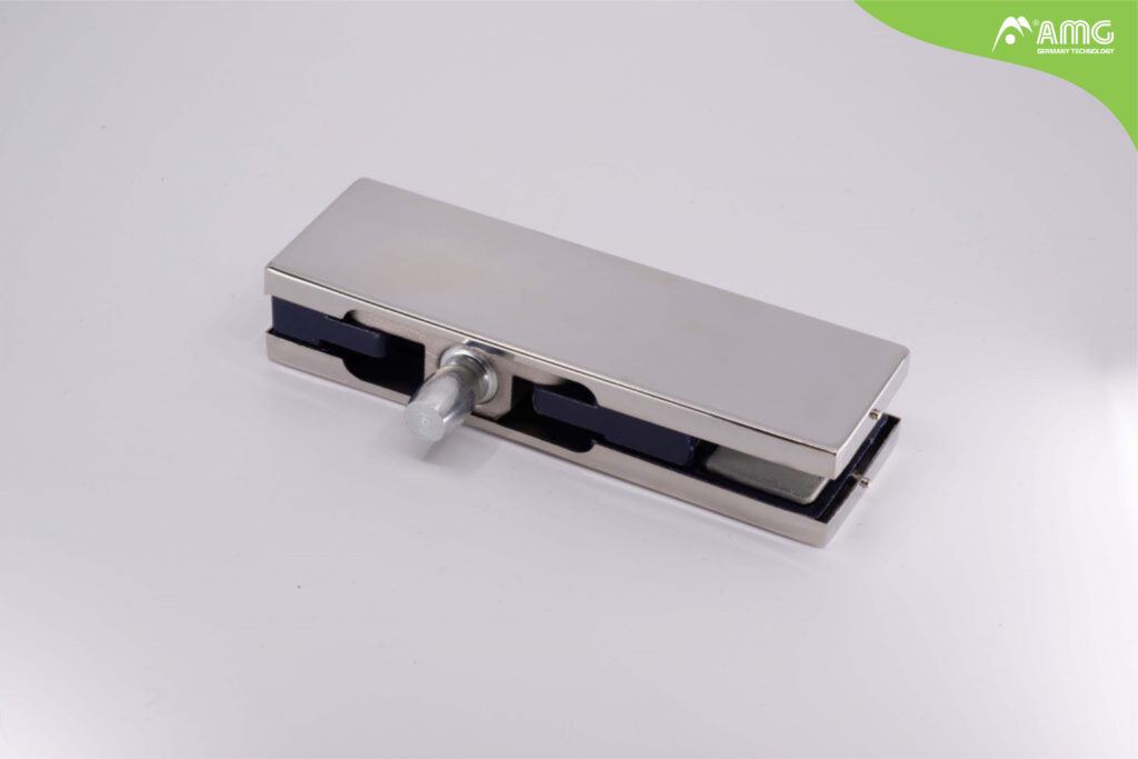 kẹp trên cửa kính cường lực