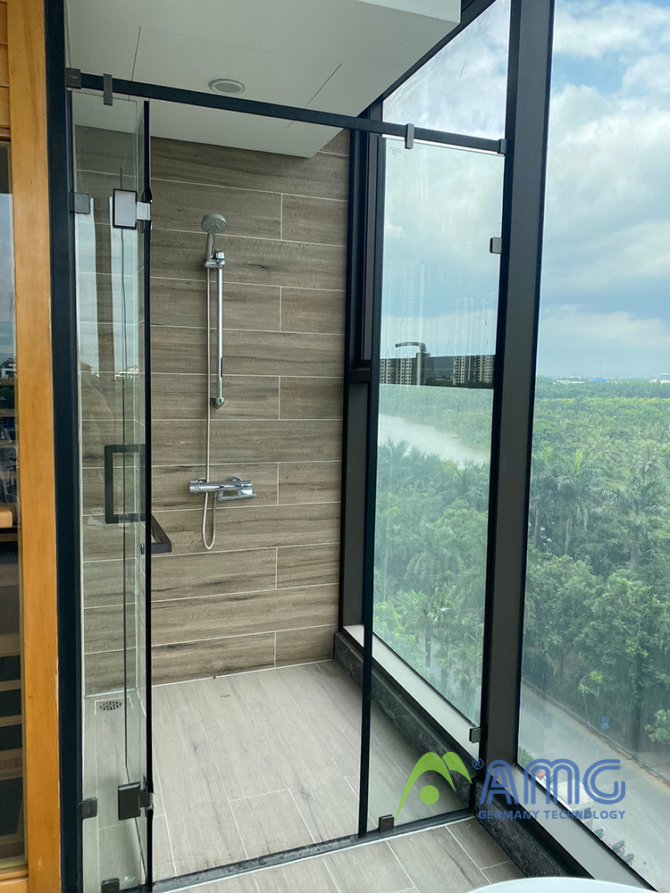 Phụ kiện phòng tắm kính màu đen